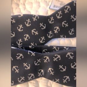 Maritime anchor blue silk bow tie. NWT $65 USA luxury brand Kiel James Patrick.